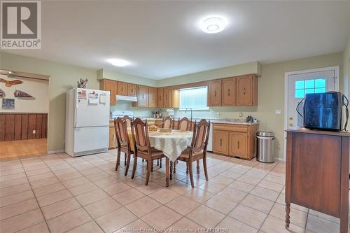 9630 Walker Road, Mcgregor, ON - Indoor