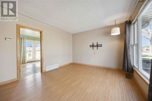 1069 Connaught Crescent, Sarnia, ON - Indoor Photo Showing Other Room