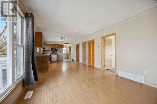 1069 Connaught Crescent, Sarnia, ON - Indoor Photo Showing Other Room