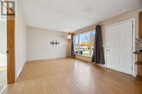 1069 Connaught Crescent, Sarnia, ON - Indoor Photo Showing Other Room