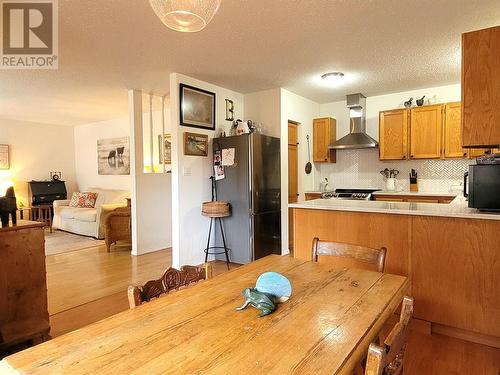 750 75Th Avenue, Grand Forks, BC - Indoor Photo Showing Kitchen