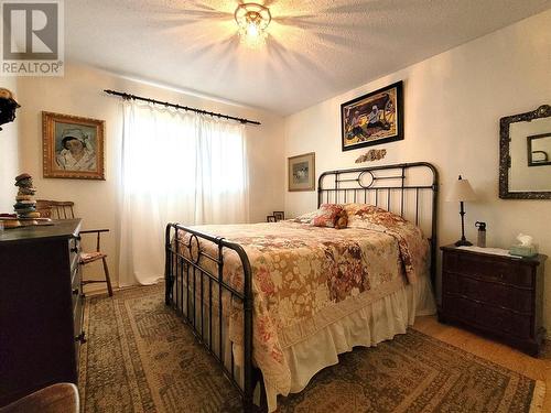 750 75Th Avenue, Grand Forks, BC - Indoor Photo Showing Bedroom