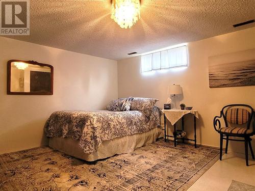 750 75Th Avenue, Grand Forks, BC - Indoor Photo Showing Bedroom