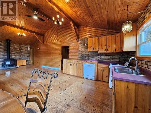 61 Main Road, Pinchgut Lake, NL - Indoor Photo Showing Kitchen With Double Sink