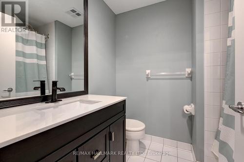 202 - 700 King Street W, Toronto, ON - Indoor Photo Showing Bathroom