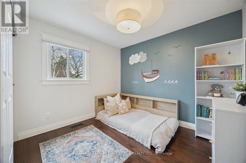 821 Red Maple Court, Whitby, ON - Indoor Photo Showing Bedroom