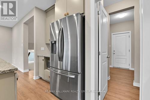 804 Sendero Way, Ottawa, ON - Indoor Photo Showing Kitchen