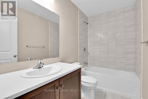 804 Sendero Way, Ottawa, ON - Indoor Photo Showing Bathroom