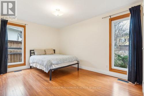 1932 Marquis Avenue, Ottawa, ON - Indoor Photo Showing Bedroom