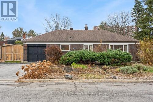 1932 Marquis Avenue, Ottawa, ON - Outdoor