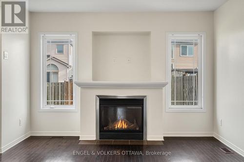 835 Percifor Way, Ottawa, ON - Indoor Photo Showing Living Room With Fireplace