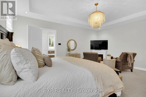 6654 Stillwood Drive, Ottawa, ON - Indoor Photo Showing Bedroom