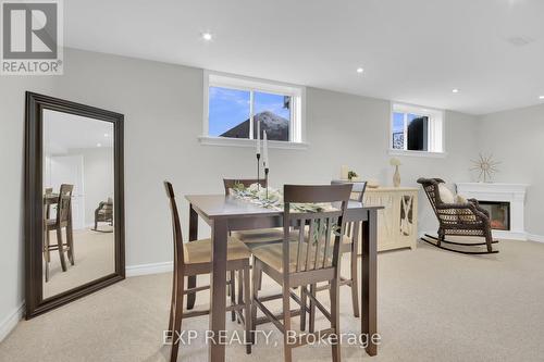 6654 Stillwood Drive, Ottawa, ON - Indoor Photo Showing Dining Room