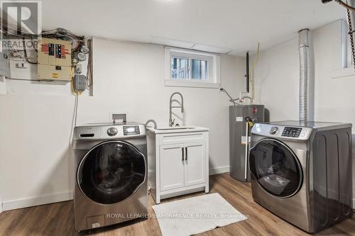 972 Harkness Avenue, Ottawa, ON - Indoor Photo Showing Laundry Room