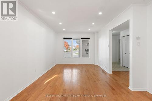 2112 Gardenway Drive, Ottawa, ON - Indoor Photo Showing Other Room