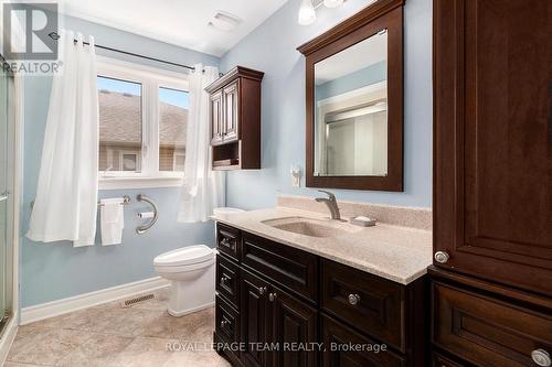 15 Wintonia Drive, North Dundas, ON - Indoor Photo Showing Bathroom