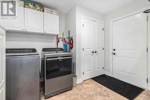 15 Wintonia Drive, North Dundas, ON - Indoor Photo Showing Laundry Room