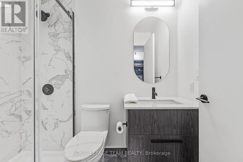 409 - 560 Rideau Street, Ottawa, ON - Indoor Photo Showing Bathroom