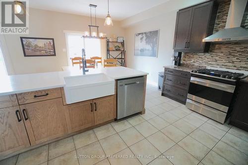 599 Garibaldi Avenue, London, ON - Indoor Photo Showing Kitchen