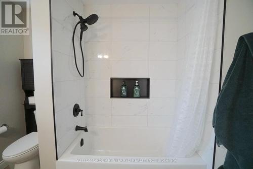 599 Garibaldi Avenue, London, ON - Indoor Photo Showing Bathroom