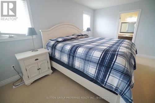 599 Garibaldi Avenue, London, ON - Indoor Photo Showing Bedroom