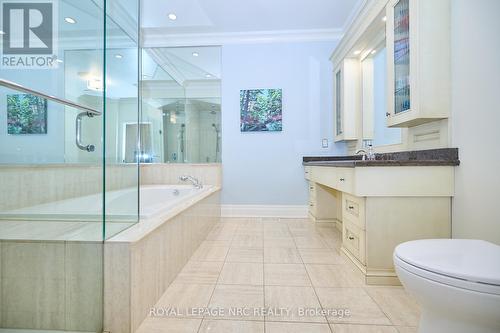 8 Timmsdale Crescent, Pelham (662 - Fonthill), ON - Indoor Photo Showing Bathroom