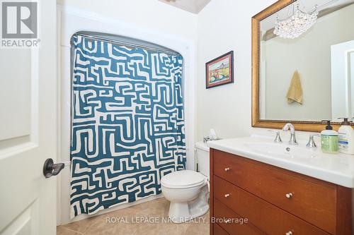 8 Timmsdale Crescent, Pelham (662 - Fonthill), ON - Indoor Photo Showing Bathroom