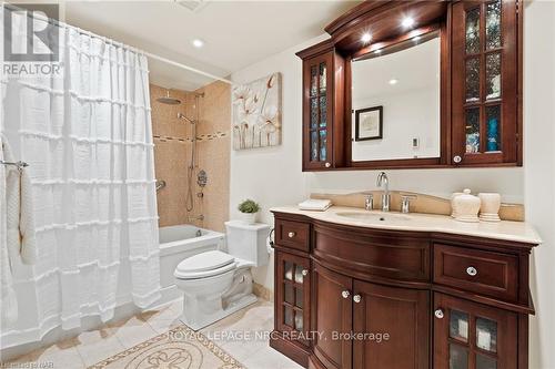 506 - 3 Towering Heights Boulevard, St. Catharines (461 - Glendale/Glenridge), ON - Indoor Photo Showing Bathroom