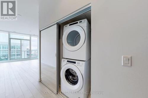 Ph02 - 115 Mcmahon Drive, Toronto, ON - Indoor Photo Showing Laundry Room