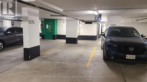 Ph02 - 115 Mcmahon Drive, Toronto, ON - Indoor Photo Showing Garage