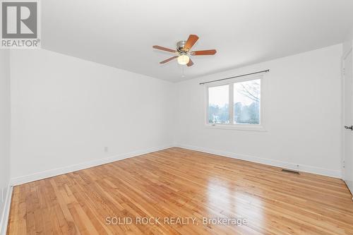 904 Smyth Road, Ottawa, ON - Indoor Photo Showing Other Room