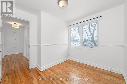 904 Smyth Road, Ottawa, ON - Indoor Photo Showing Other Room