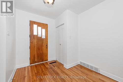 904 Smyth Road, Ottawa, ON - Indoor Photo Showing Other Room