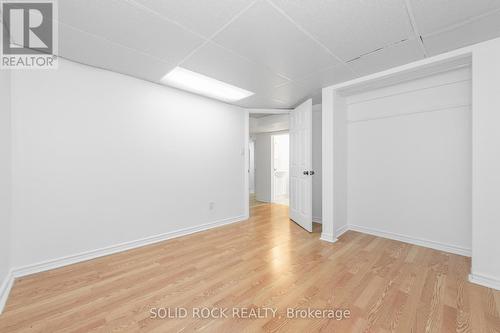 904 Smyth Road, Ottawa, ON - Indoor Photo Showing Other Room