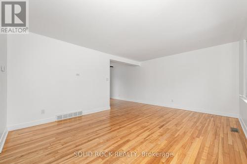 904 Smyth Road, Ottawa, ON - Indoor Photo Showing Other Room