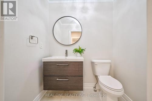 1175 Old Abbey Lane, Oakville, ON - Indoor Photo Showing Bathroom