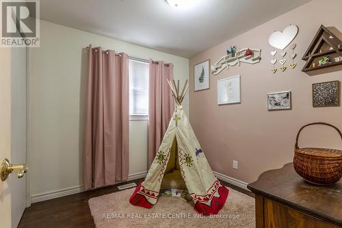 34 Milton Heights Crescent, Milton, ON - Indoor Photo Showing Other Room