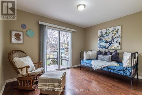 34 Milton Heights Crescent, Milton, ON - Indoor Photo Showing Living Room