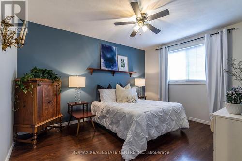 34 Milton Heights Crescent, Milton, ON - Indoor Photo Showing Bedroom