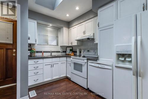 34 Milton Heights Crescent, Milton, ON - Indoor Photo Showing Kitchen