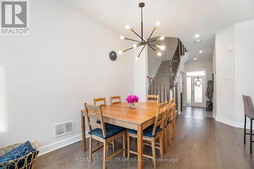 284 Dolce Crescent, Ottawa, ON - Indoor Photo Showing Dining Room