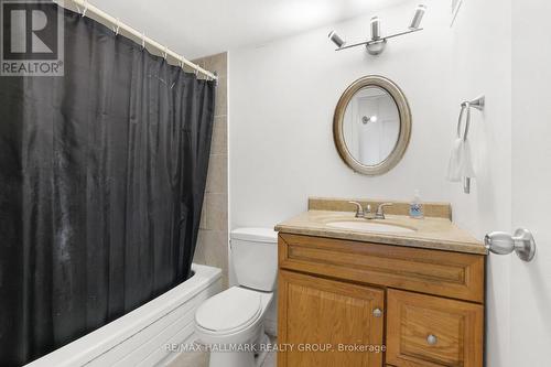 210 - 900 Dynes Road, Ottawa, ON - Indoor Photo Showing Bathroom