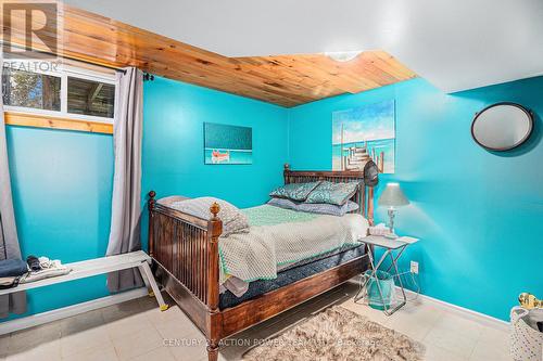 2437 Pilon Road, Prescott And Russell, ON - Indoor Photo Showing Bedroom