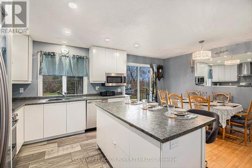 2437 Pilon Road, Prescott And Russell, ON - Indoor Photo Showing Kitchen