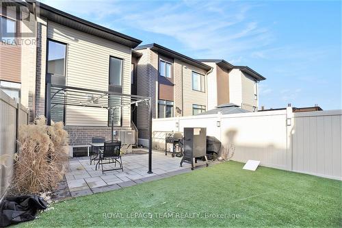 284 Dolce Crescent, Ottawa, ON - Outdoor