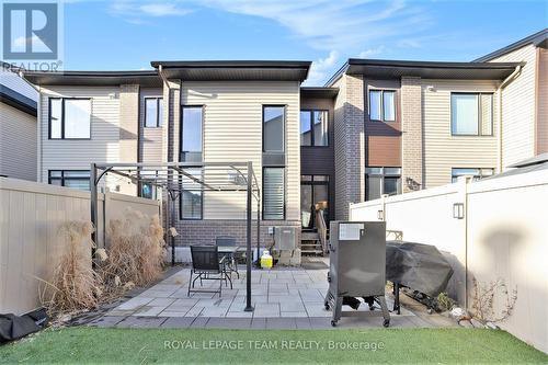 284 Dolce Crescent, Ottawa, ON - Outdoor