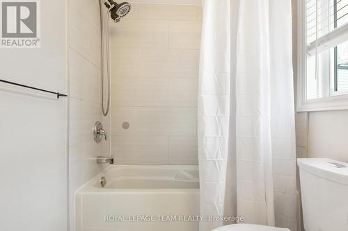 34 Bridle Park Drive, Ottawa, ON - Indoor Photo Showing Bathroom