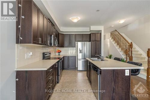 257 Via San Marino Street W, Ottawa, ON - Indoor Photo Showing Kitchen With Double Sink With Upgraded Kitchen