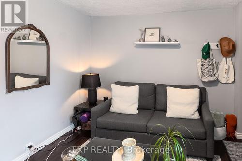 35 Ontario Street, Clarington (Bowmanville), ON - Indoor