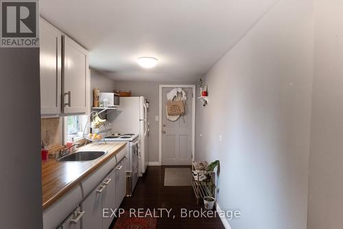 35 Ontario Street, Clarington (Bowmanville), ON - Indoor Photo Showing Kitchen